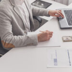 確定申告で青色申告特別控除を受ける方法について徹底的に解説！