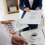 保険代理店や保険外交員とインボイス制度