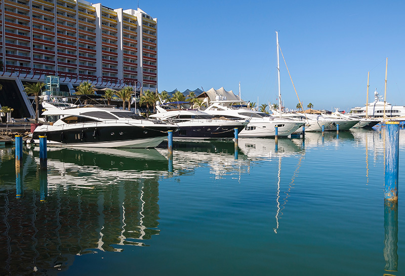 海の日を前に海関連の福利厚生などを考えてみた