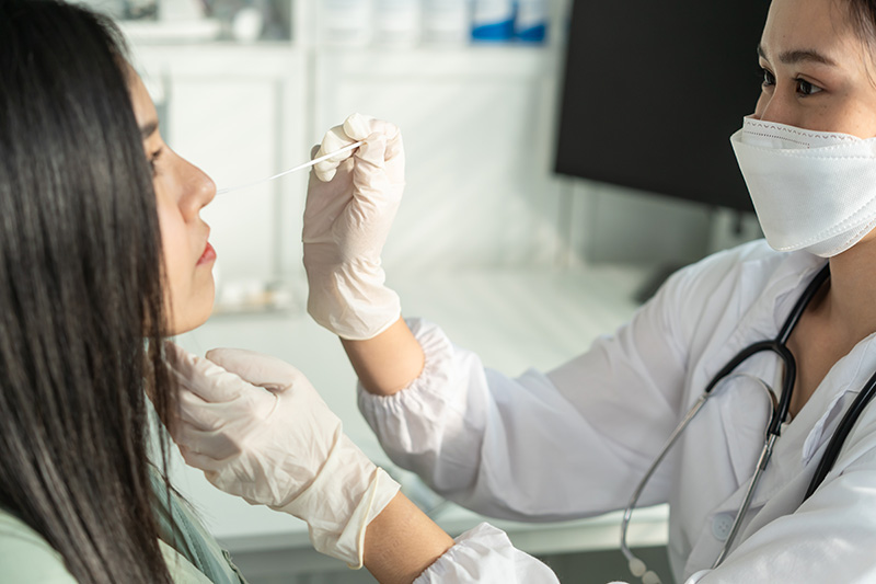 自費診療PCR検査費用の損金性と医療費控除の対象か否か