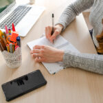 消費税『課税事業者・免税事業者どっちが得』