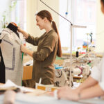 「業務改善助成金」特例コース拡大 ～原材料高騰による利益減も対象～