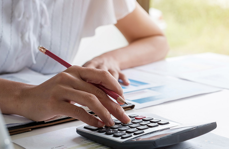 従業員の昇給時期とその後の手続き