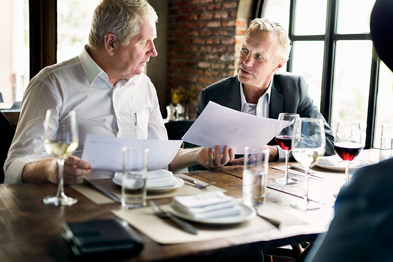 一気に倍額！接待飲食費の金額基準の改正